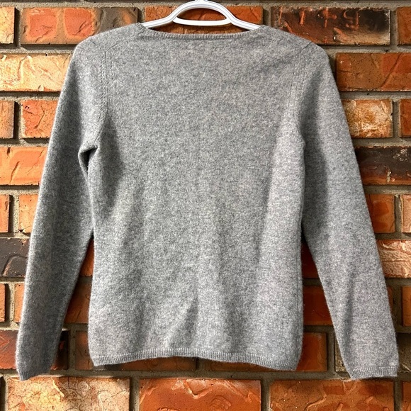 InCashmere Gray 100% Cashmere Women's Sweater - Picture 4 of 4